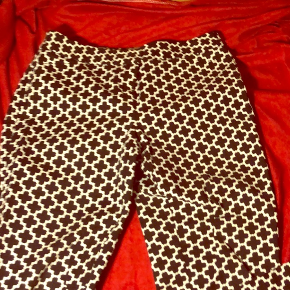 White house black market Slim ankle pants